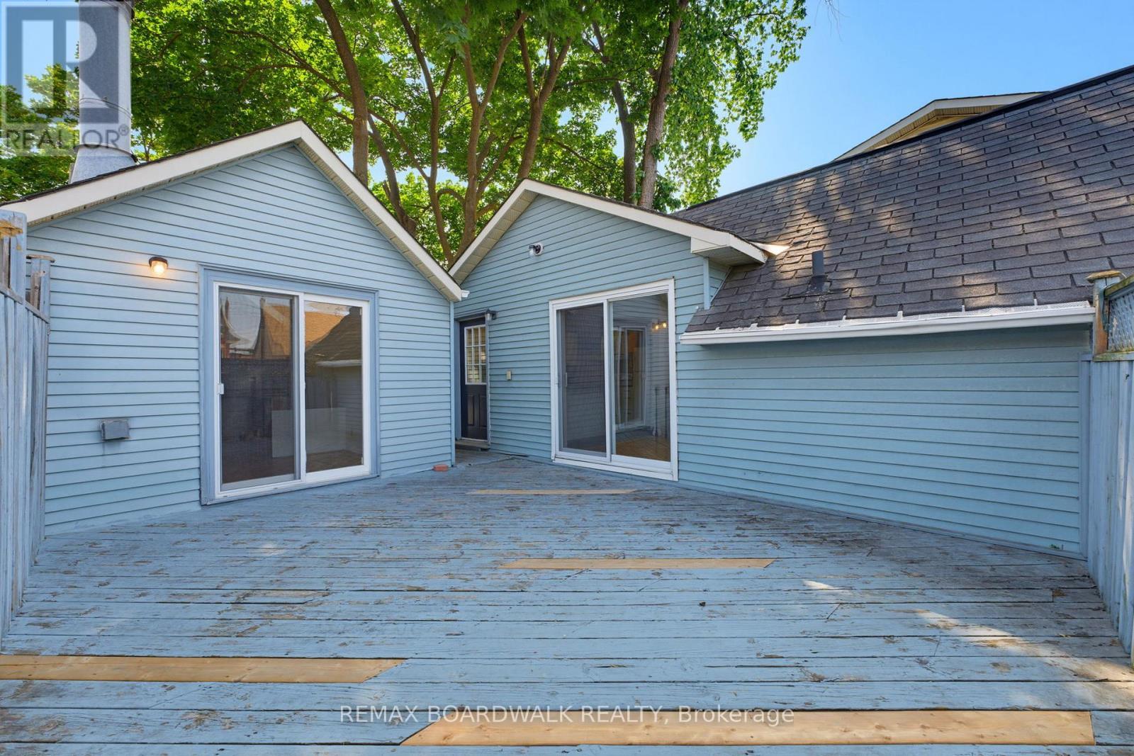 Shared deck - 117 Percy Street, Ottawa, ON - Outdoor