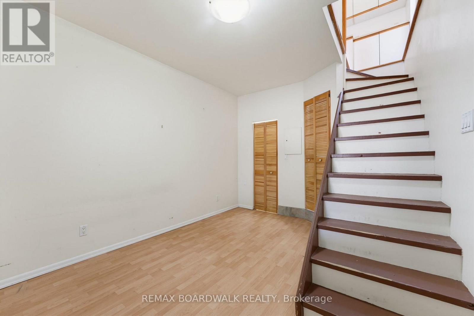 Bedroom(Small unit) - 117 Percy Street, Ottawa, ON - Indoor Photo Showing Other Room