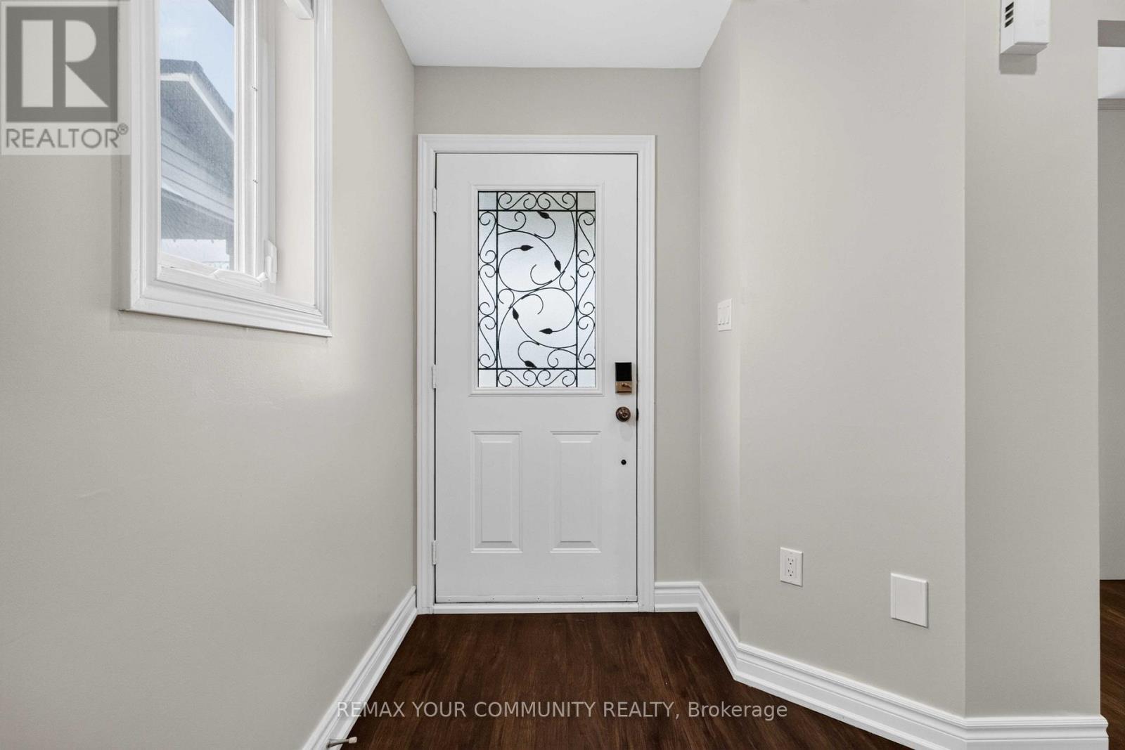 1038 Grandlea Court, Oshawa, ON - Indoor Photo Showing Other Room