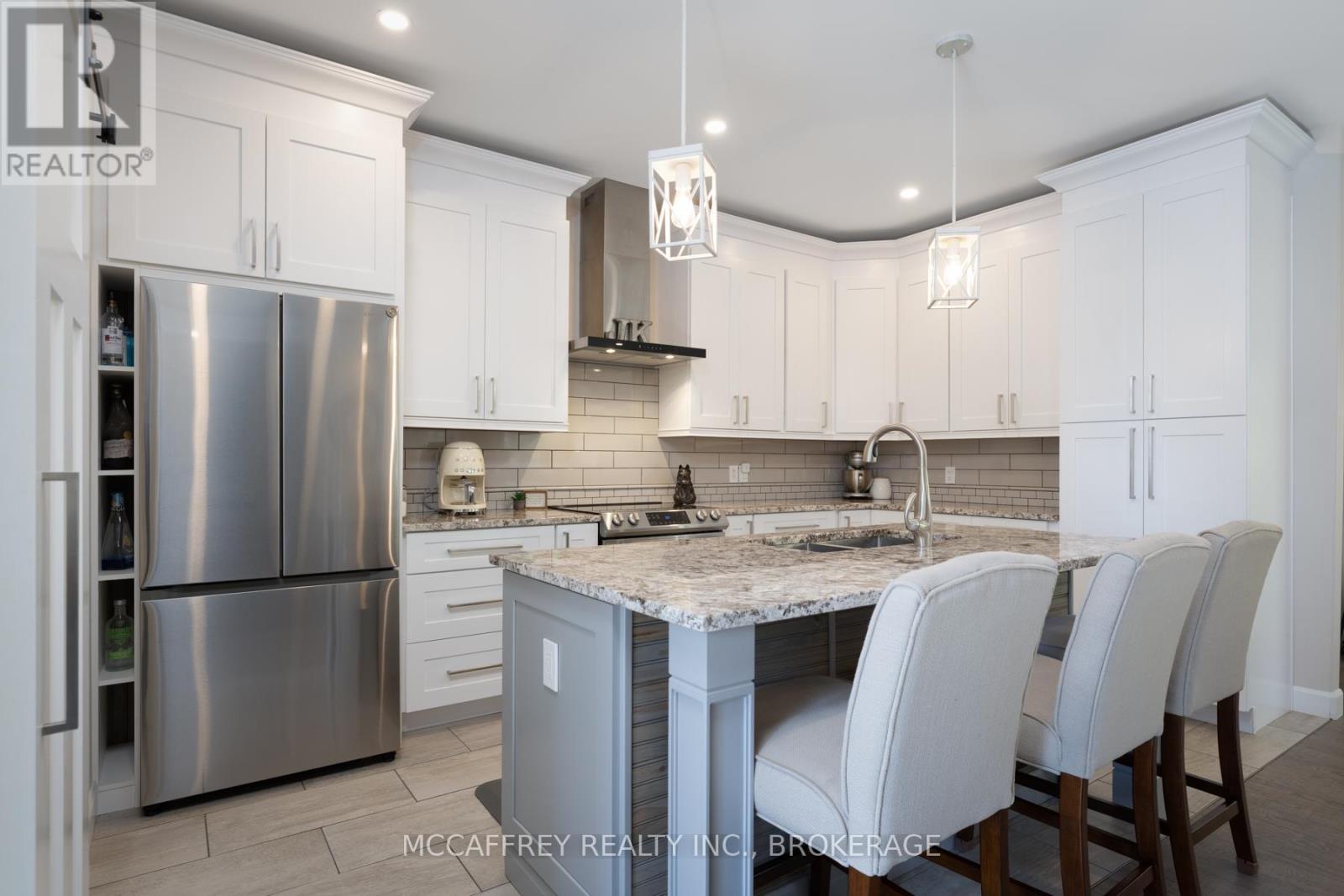 219 Kidds Road, Stone Mills (Stone Mills), ON - Indoor Photo Showing Kitchen With Upgraded Kitchen