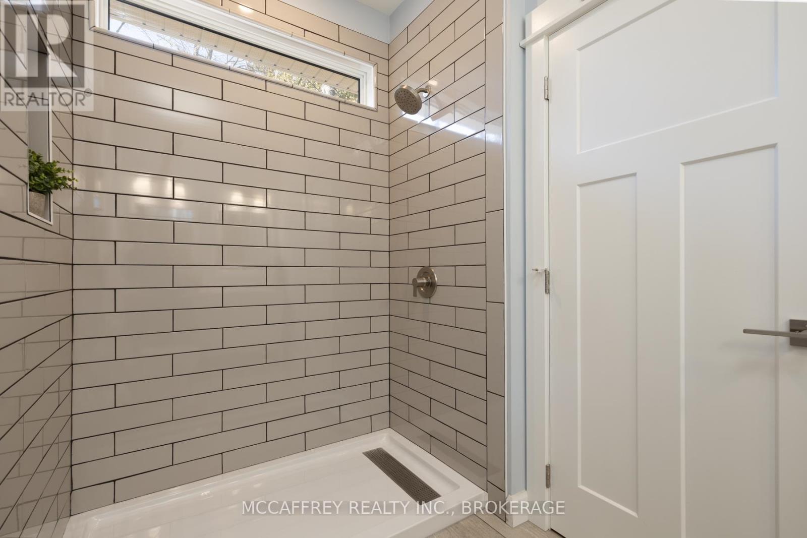 219 Kidds Road, Stone Mills (Stone Mills), ON - Indoor Photo Showing Bathroom