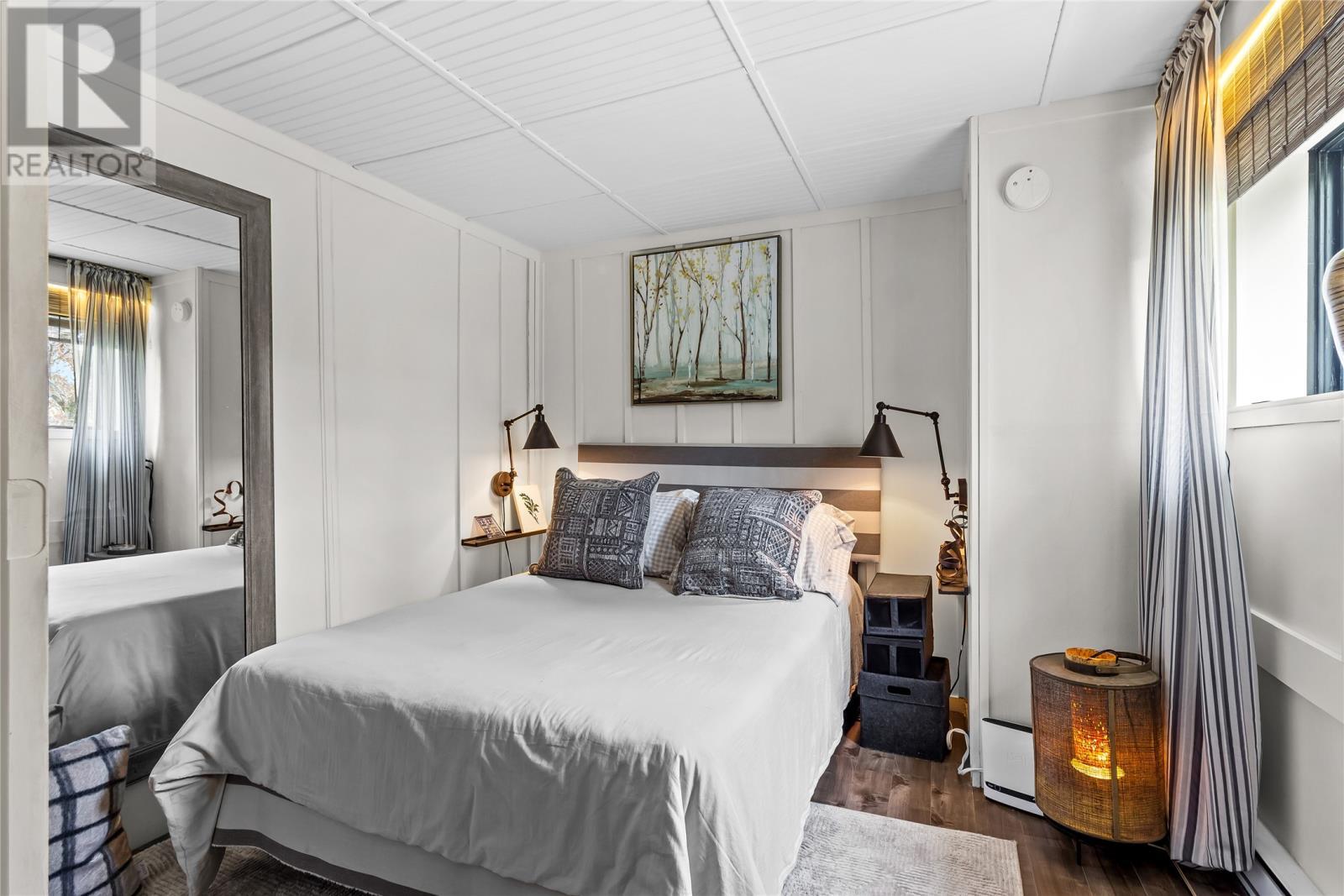 10 Janes Lane, Upper Island Cove, NL - Indoor Photo Showing Bedroom