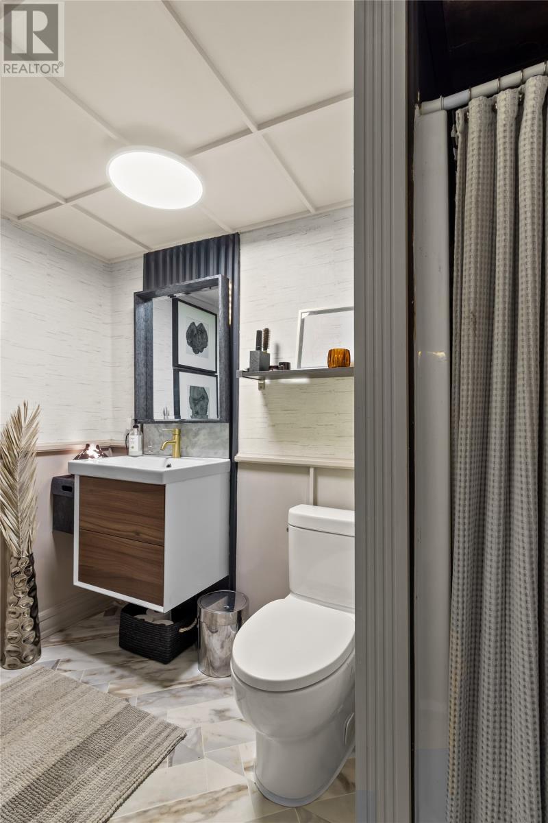 10 Janes Lane, Upper Island Cove, NL - Indoor Photo Showing Bathroom