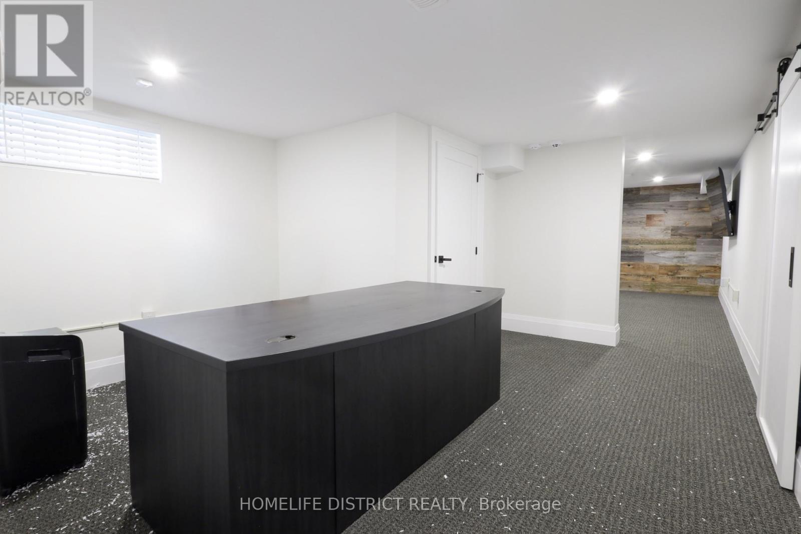 20 Elgin Street E, Oshawa, ON