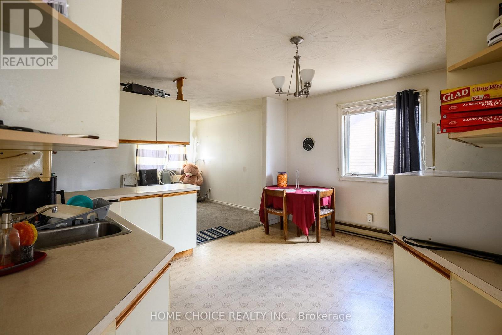 305 Maple Street N, Timmins, ON - Indoor Photo Showing Kitchen