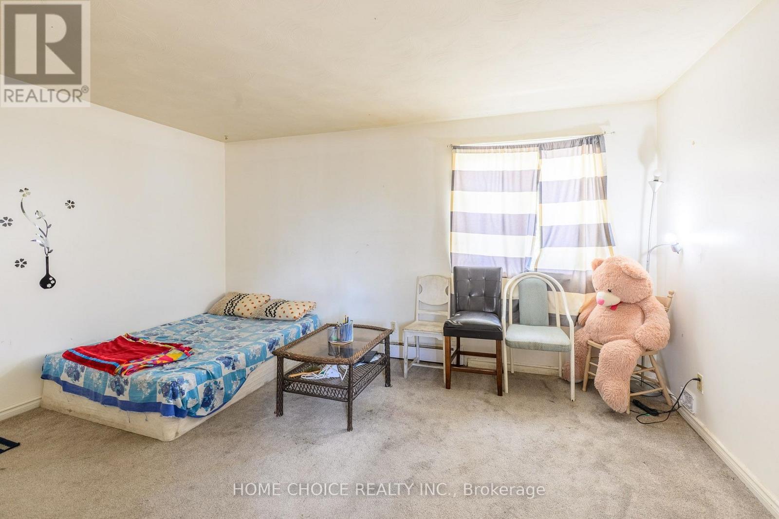 305 Maple Street N, Timmins, ON - Indoor Photo Showing Bedroom
