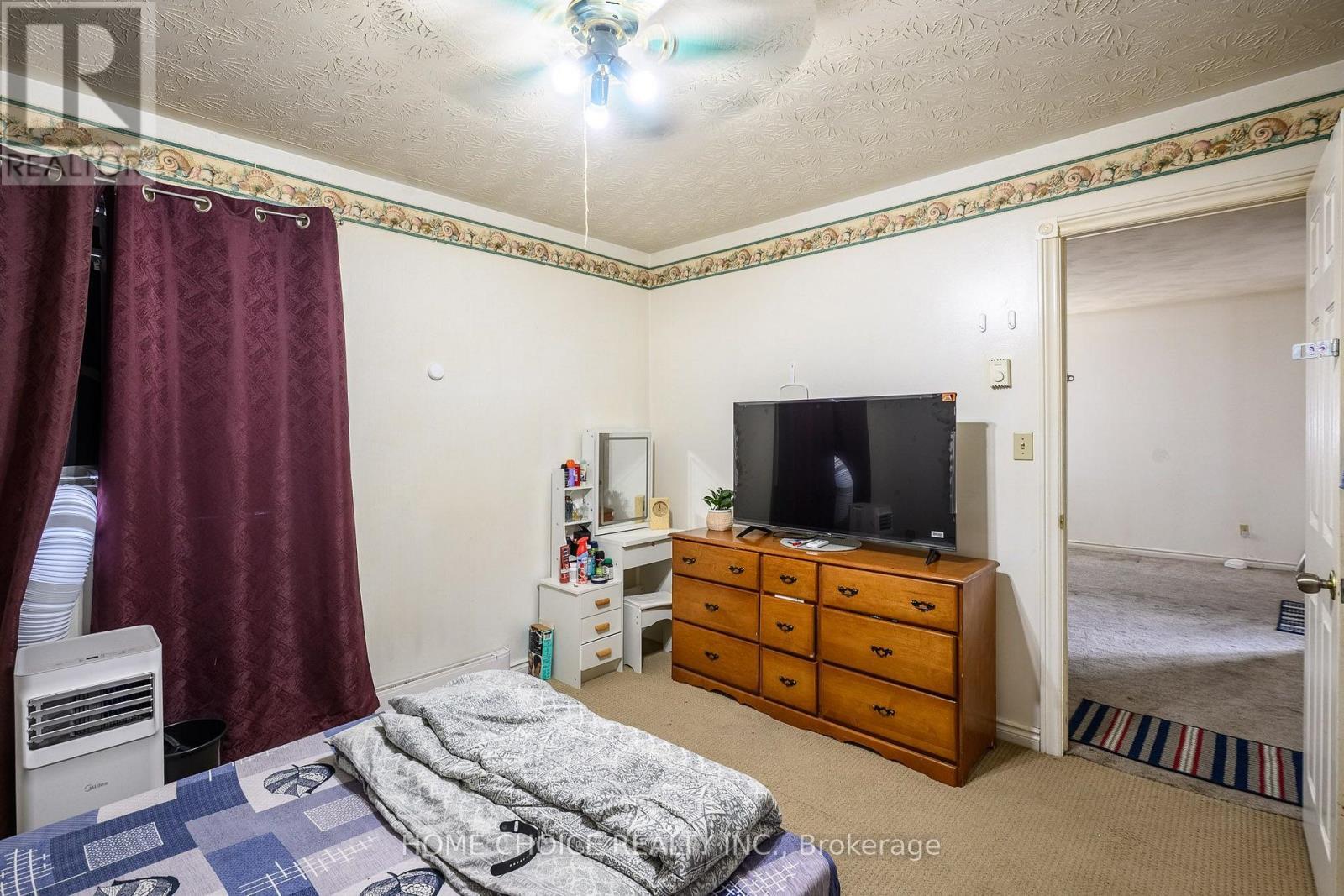305 Maple Street N, Timmins, ON - Indoor Photo Showing Bedroom