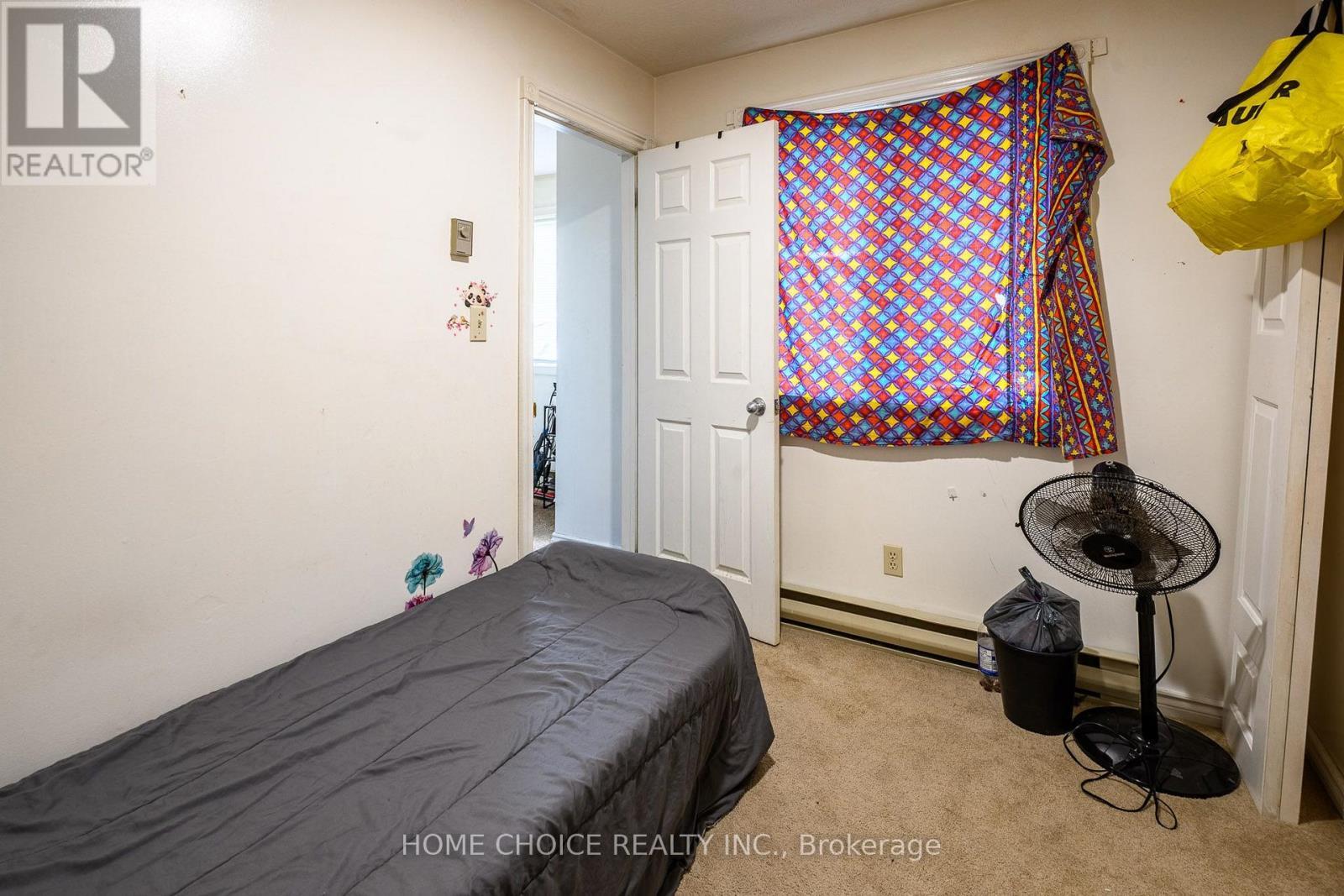305 Maple Street N, Timmins, ON - Indoor Photo Showing Bedroom