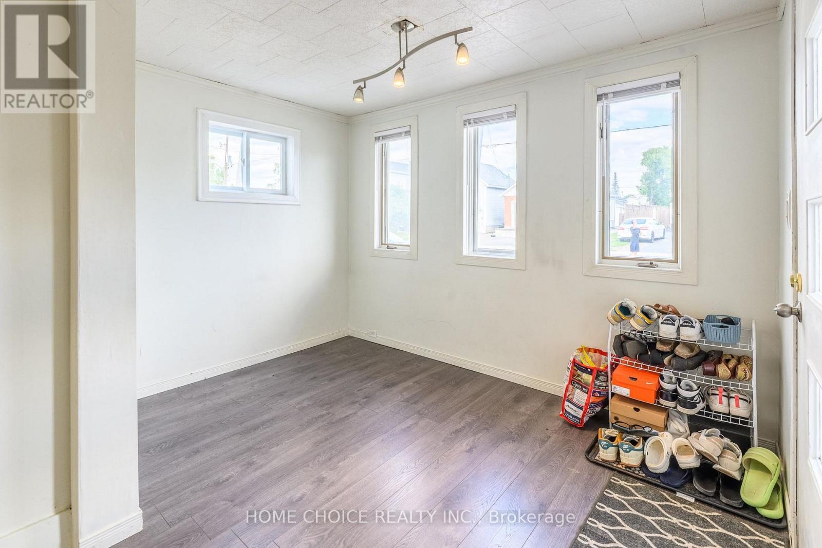 305 Maple Street N, Timmins, ON - Indoor Photo Showing Other Room