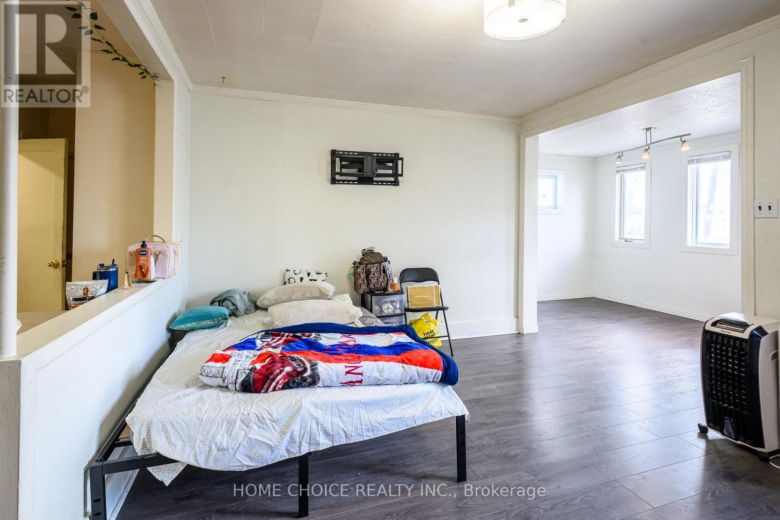 305 Maple Street N, Timmins, ON - Indoor Photo Showing Bedroom