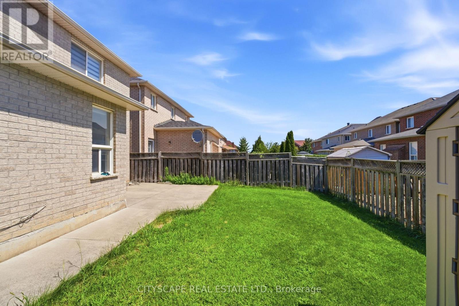 67 Buick Boulevard, Brampton, ON - Outdoor
