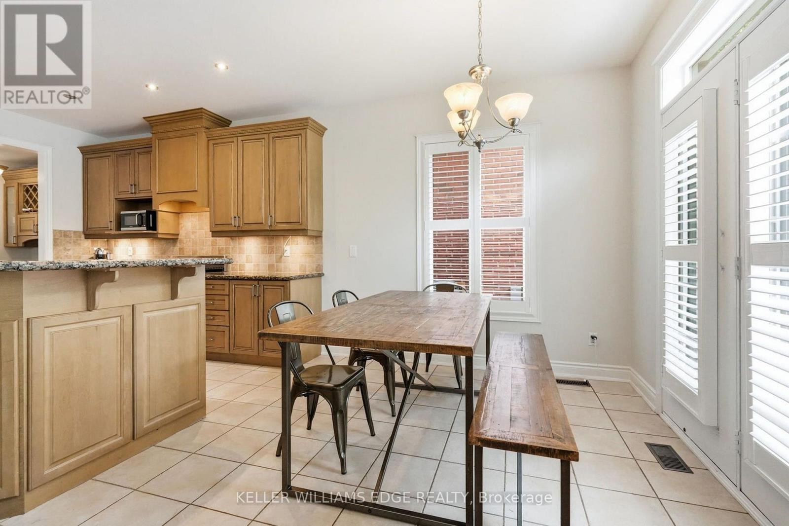 3256 Raspberry Bush Trail, Oakville, ON - Indoor