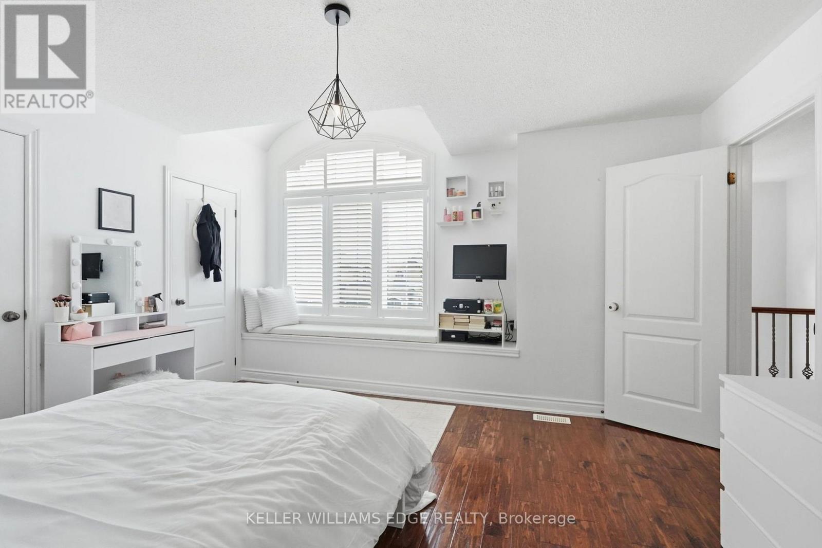 3256 Raspberry Bush Trail, Oakville, ON - Indoor Photo Showing Bedroom
