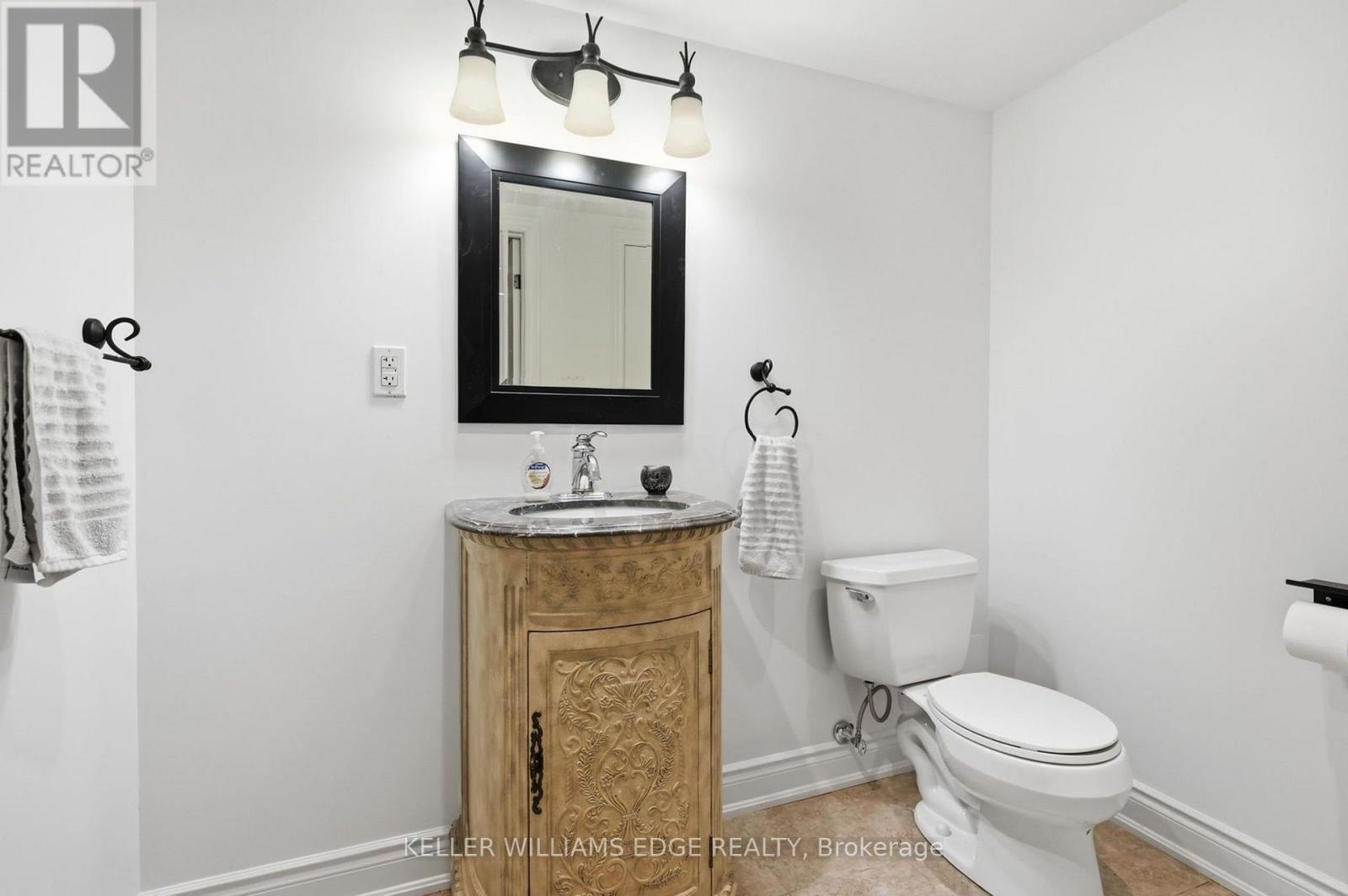 3256 Raspberry Bush Trail, Oakville, ON - Indoor Photo Showing Bathroom