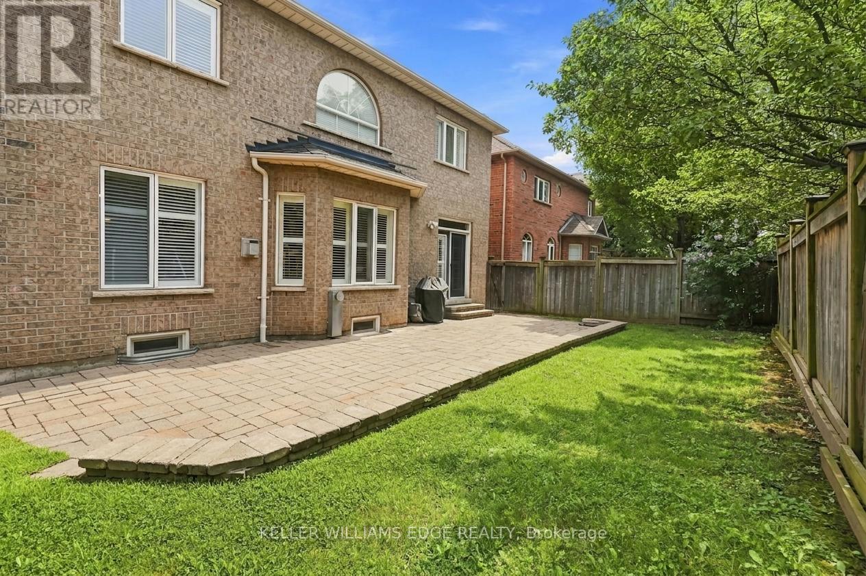 3256 Raspberry Bush Trail, Oakville, ON - Outdoor