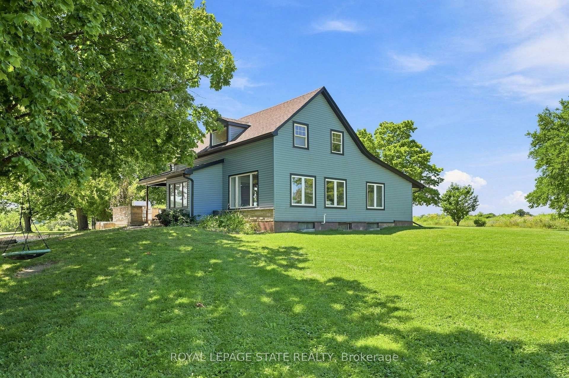 62 Thompson Road, Brantford, ON - Outdoor