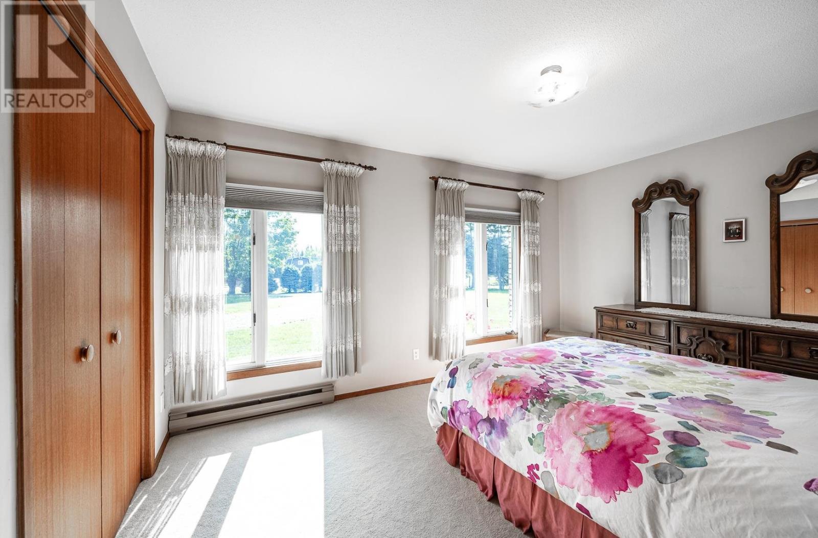 1435 Airport Rd, Prince Township, ON - Indoor Photo Showing Bedroom