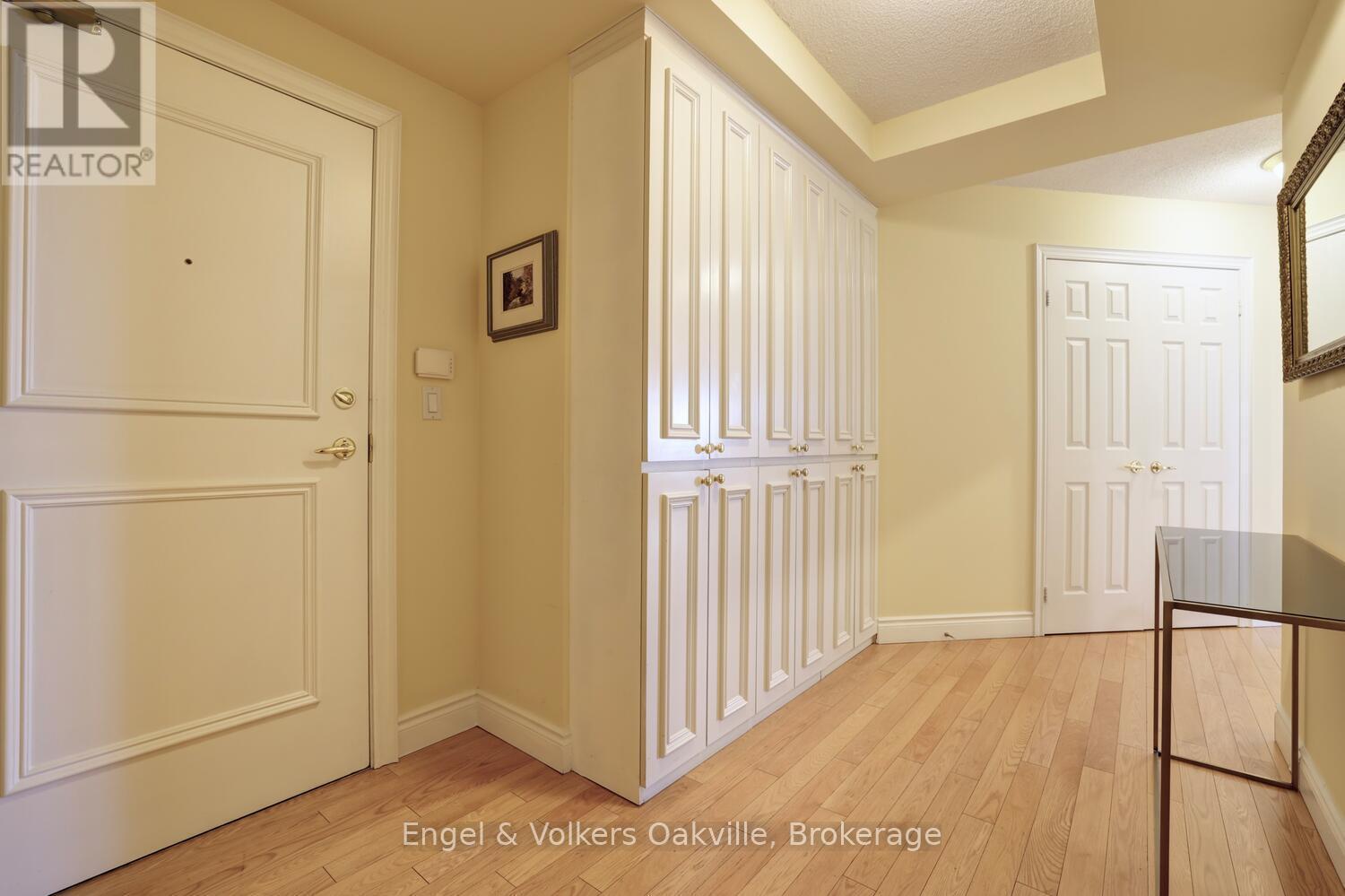 Foyer - 1402 - 442 Maple Avenue, Burlington (Brant), ON - Indoor Photo Showing Other Room