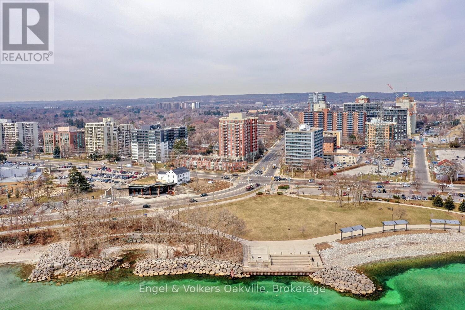 1402 - 442 Maple Avenue, Burlington (Brant), ON - Outdoor With View