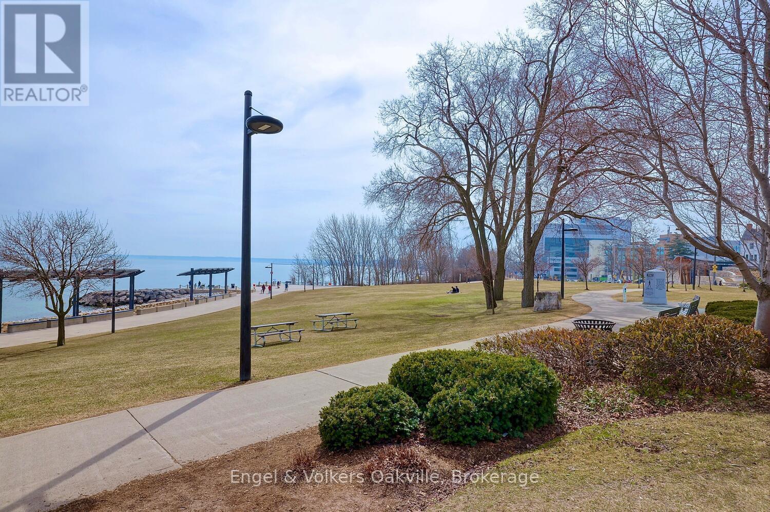 1402 - 442 Maple Avenue, Burlington (Brant), ON - Outdoor With Body Of Water With View
