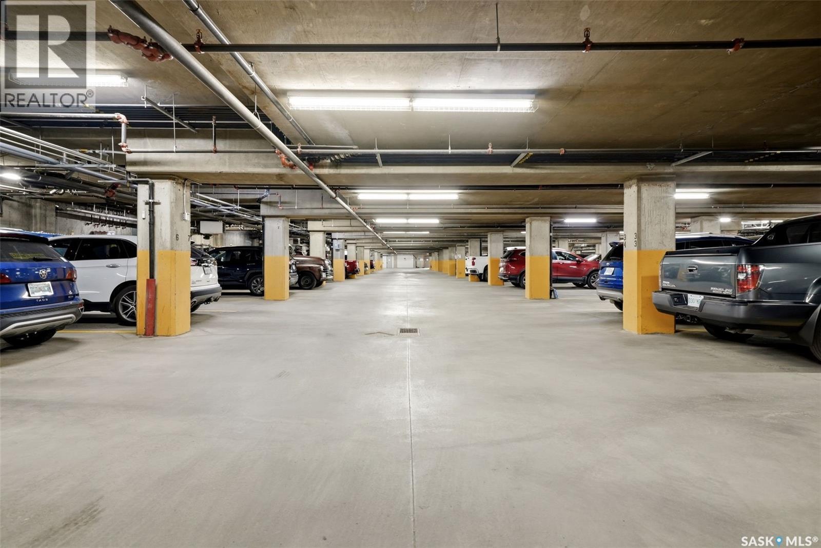 119 3630 Haughton Road E, Regina, SK - Indoor Photo Showing Garage