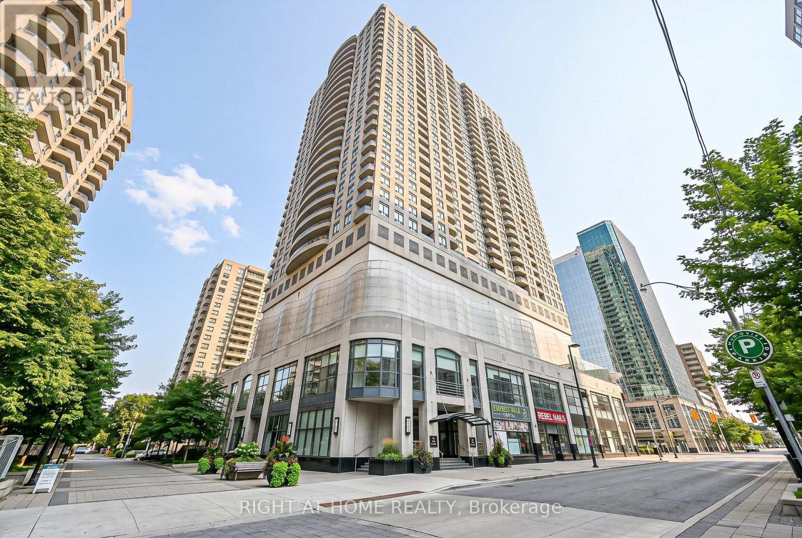 610 - 33 Empress Avenue, Toronto, ON - Outdoor With Facade