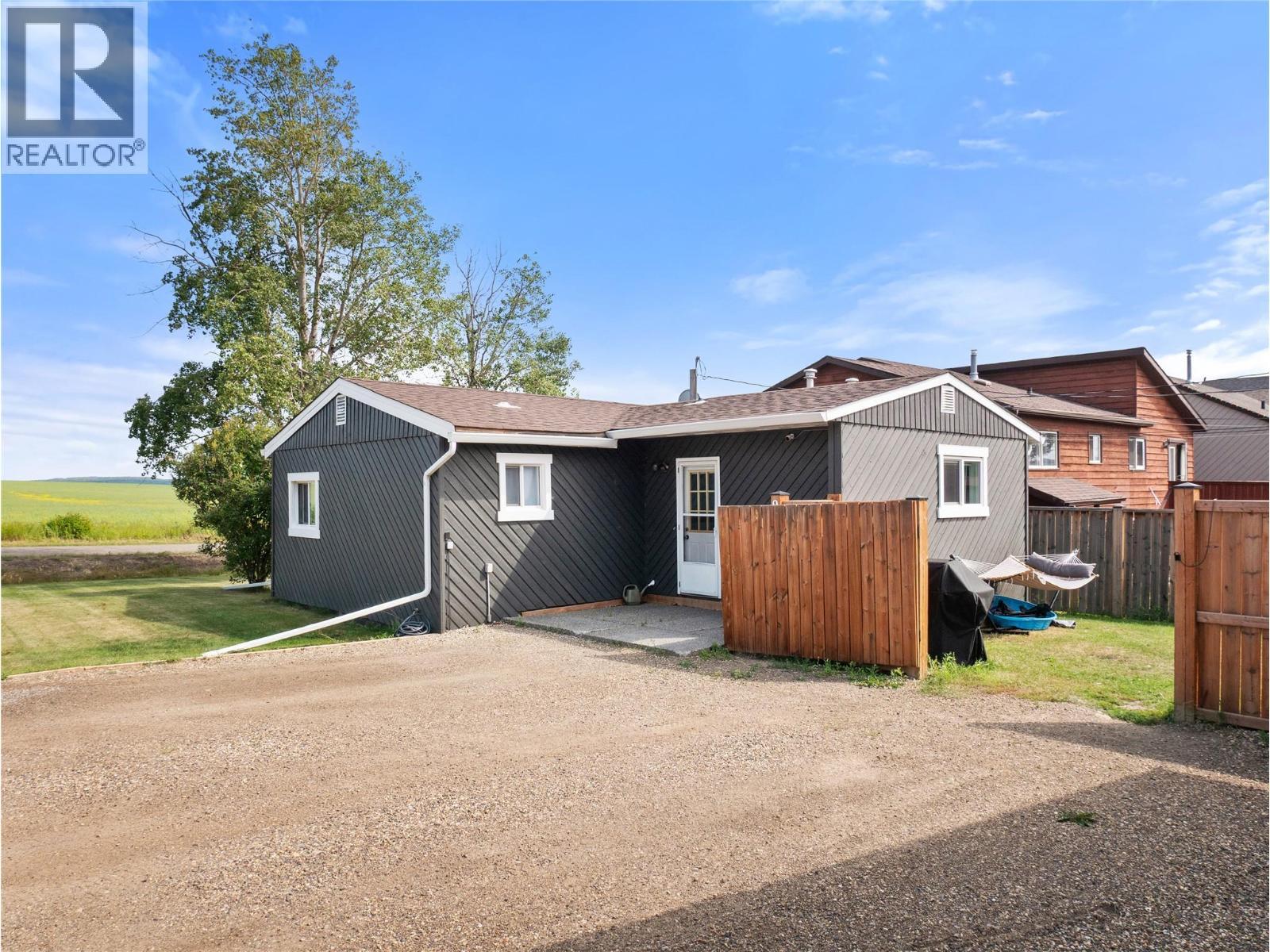 9901 2 Street, Dawson Creek, BC - Outdoor With Exterior