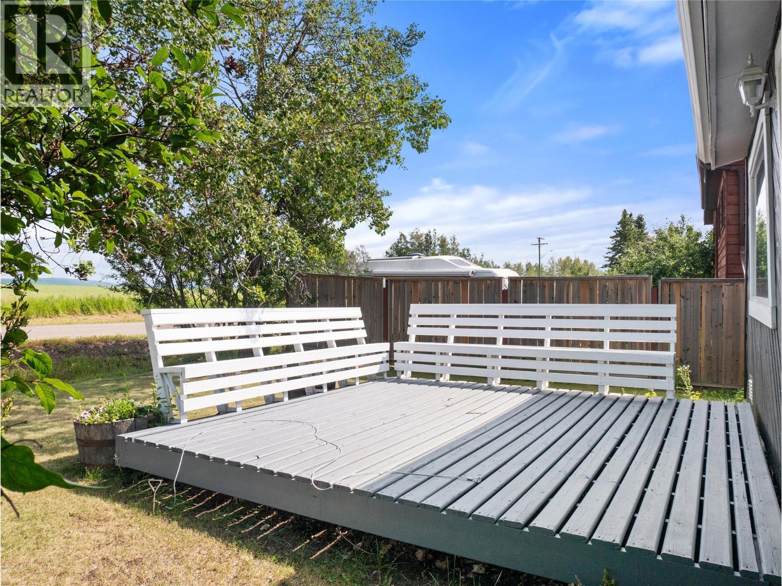 9901 2 Street, Dawson Creek, BC - Outdoor