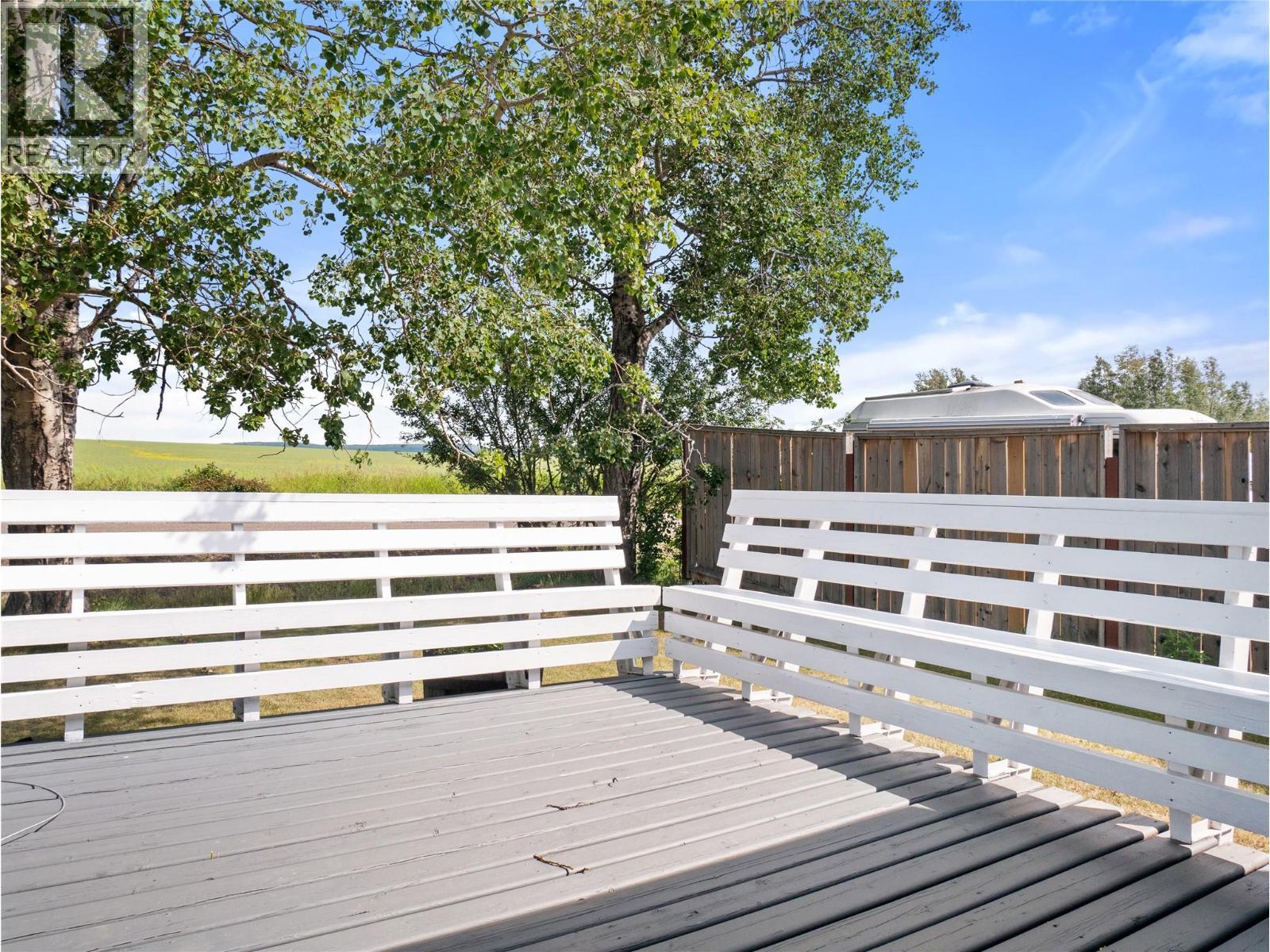 9901 2 Street, Dawson Creek, BC - Outdoor