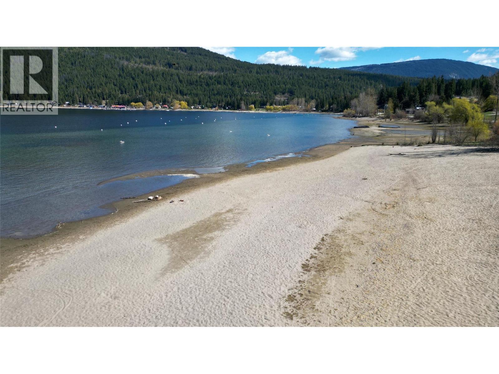 Walking distance to marina and beach - Lot 38 Sunrise Boulevard, Blind Bay, BC