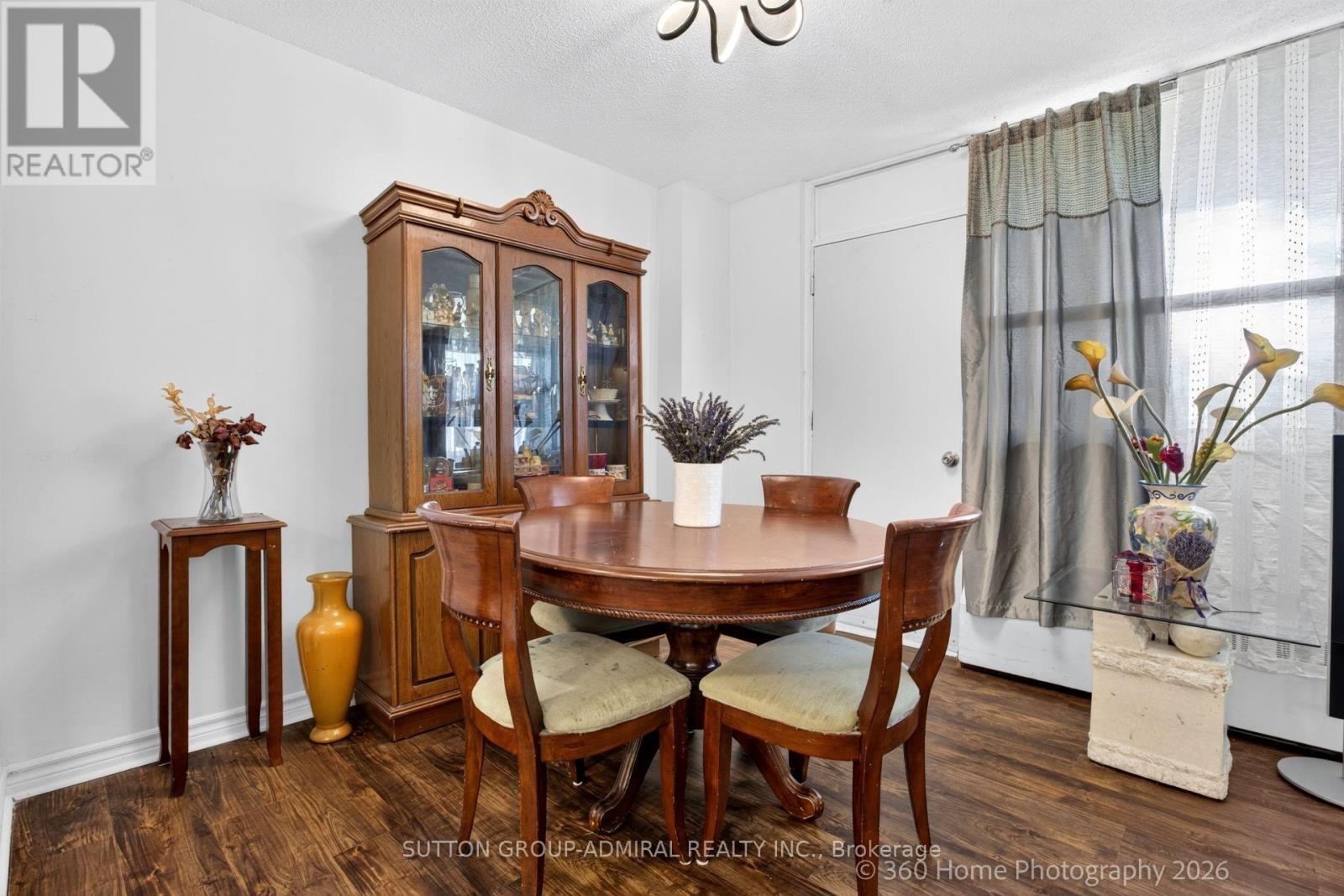 202 - 80 Grandravine Drive, Toronto, ON - Indoor Photo Showing Dining Room