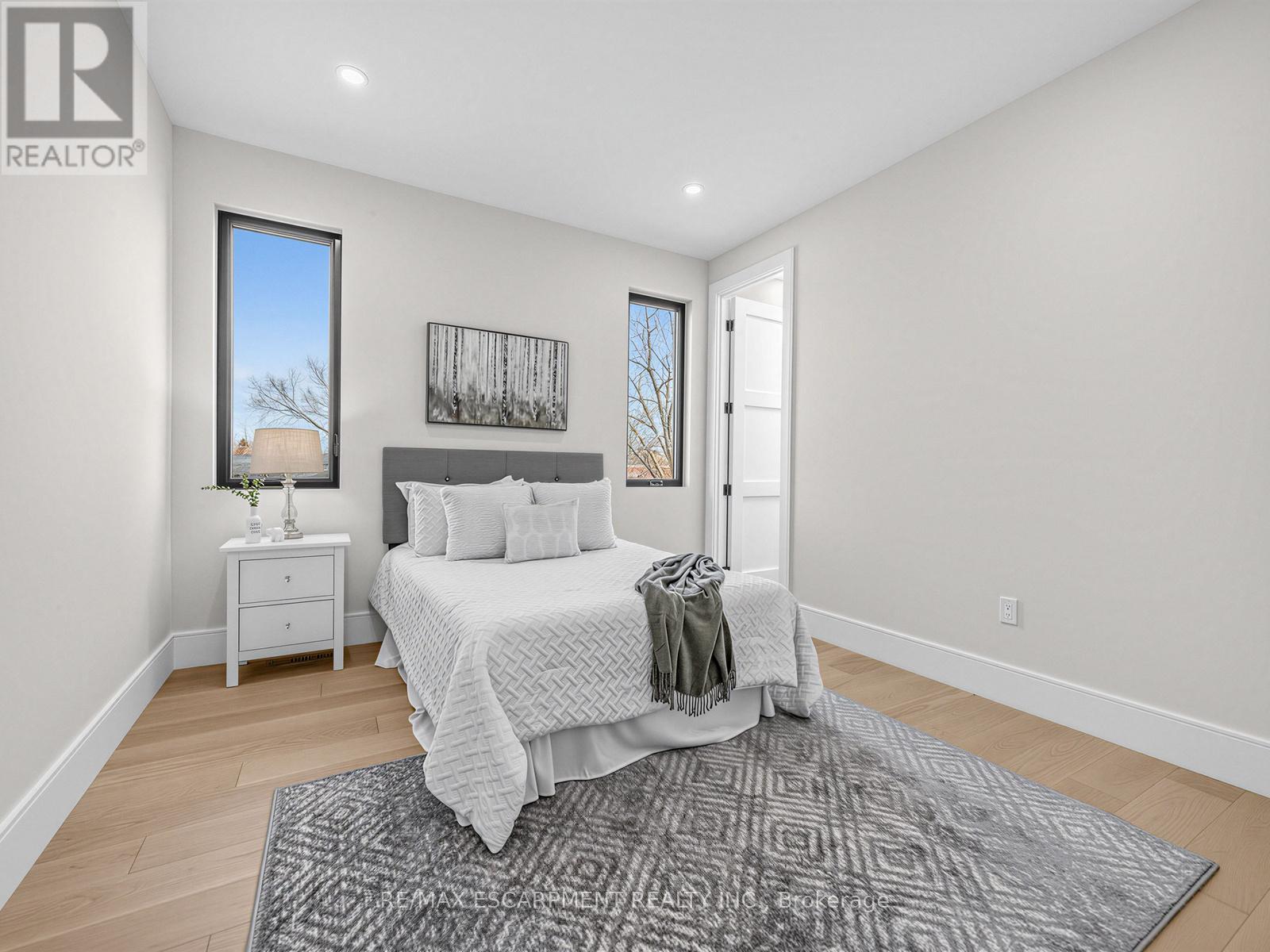 2488 Bridge Road, Oakville, ON - Indoor Photo Showing Bedroom