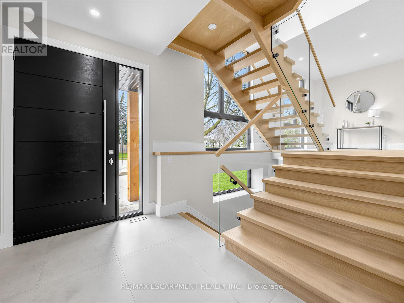 2488 Bridge Road, Oakville, ON - Indoor Photo Showing Other Room