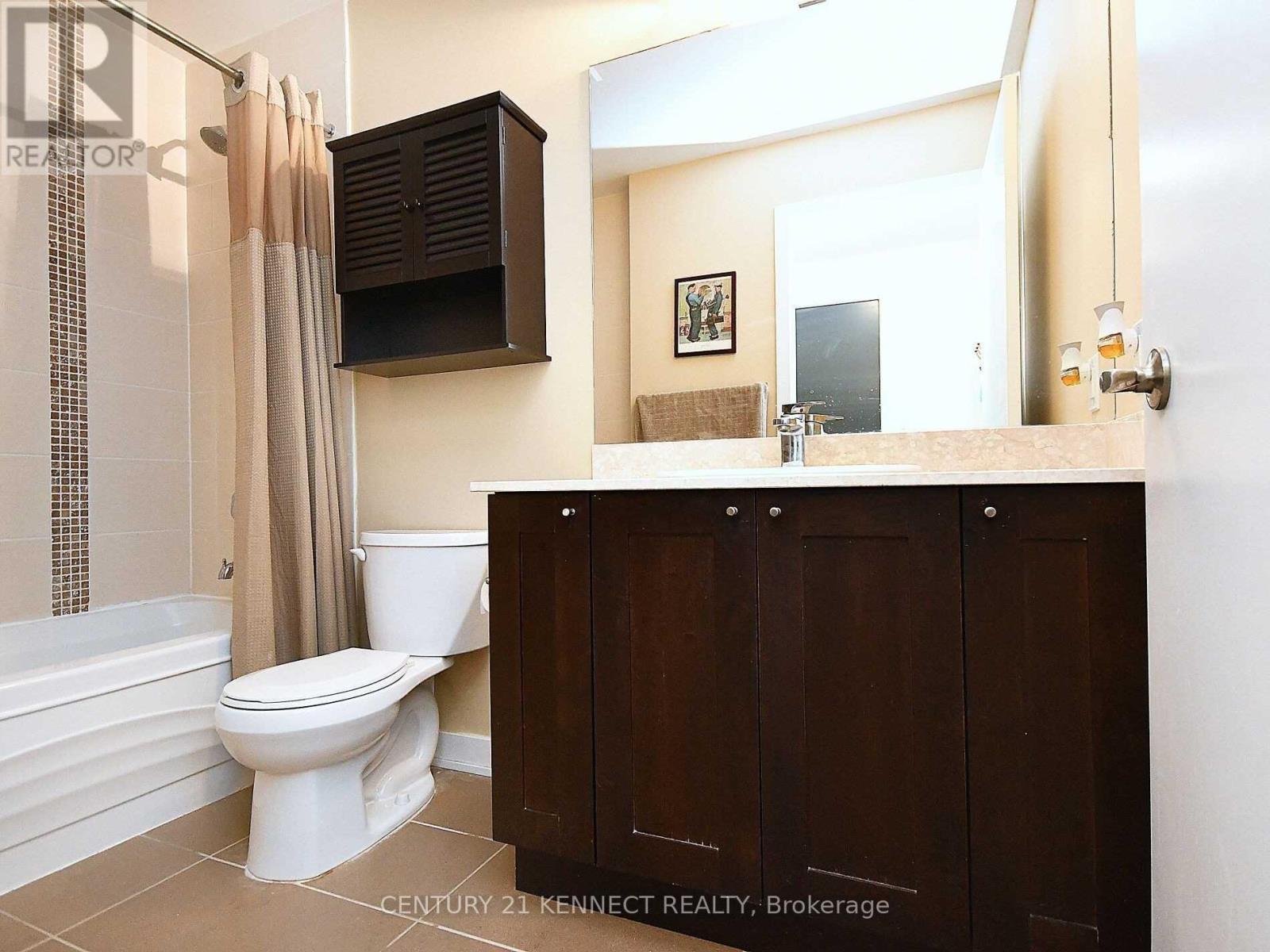 3910 - 4070 Confederation Parkway, Mississauga, ON - Indoor Photo Showing Bathroom