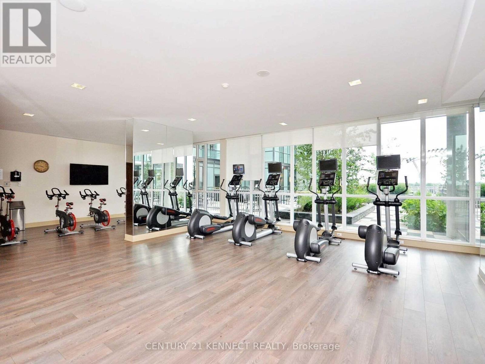 3910 - 4070 Confederation Parkway, Mississauga, ON - Indoor Photo Showing Gym Room