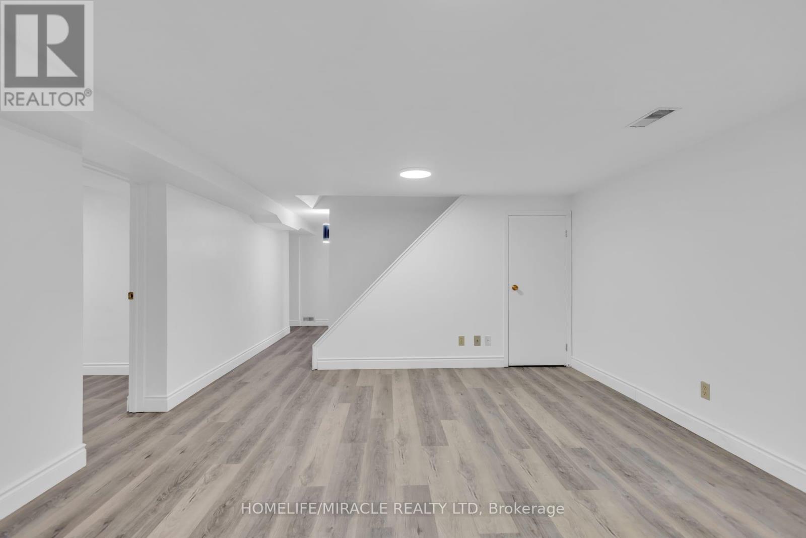 72 Massey Avenue, Kitchener, ON - Indoor Photo Showing Other Room