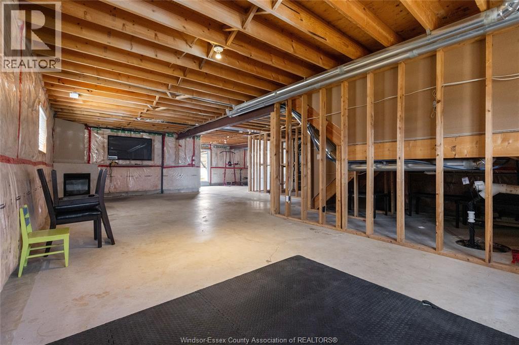 1467 Inverness, Windsor, ON - Indoor Photo Showing Basement