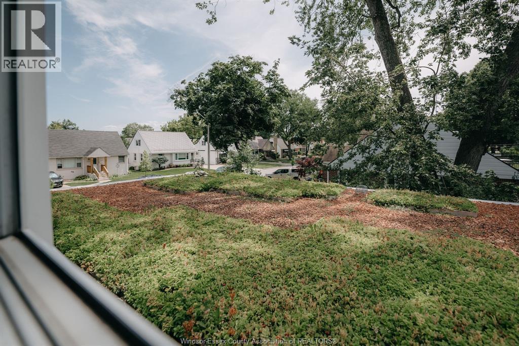 2515 Windermere, Windsor, ON - Outdoor