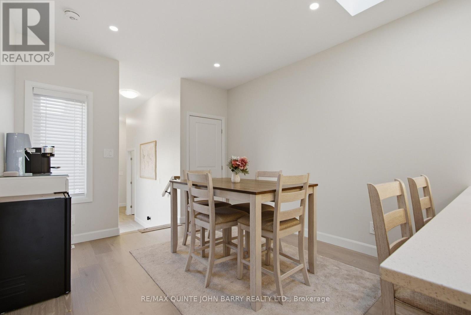 55 Athabaska Drive, Belleville (Thurlow Ward), ON - Indoor Photo Showing Dining Room