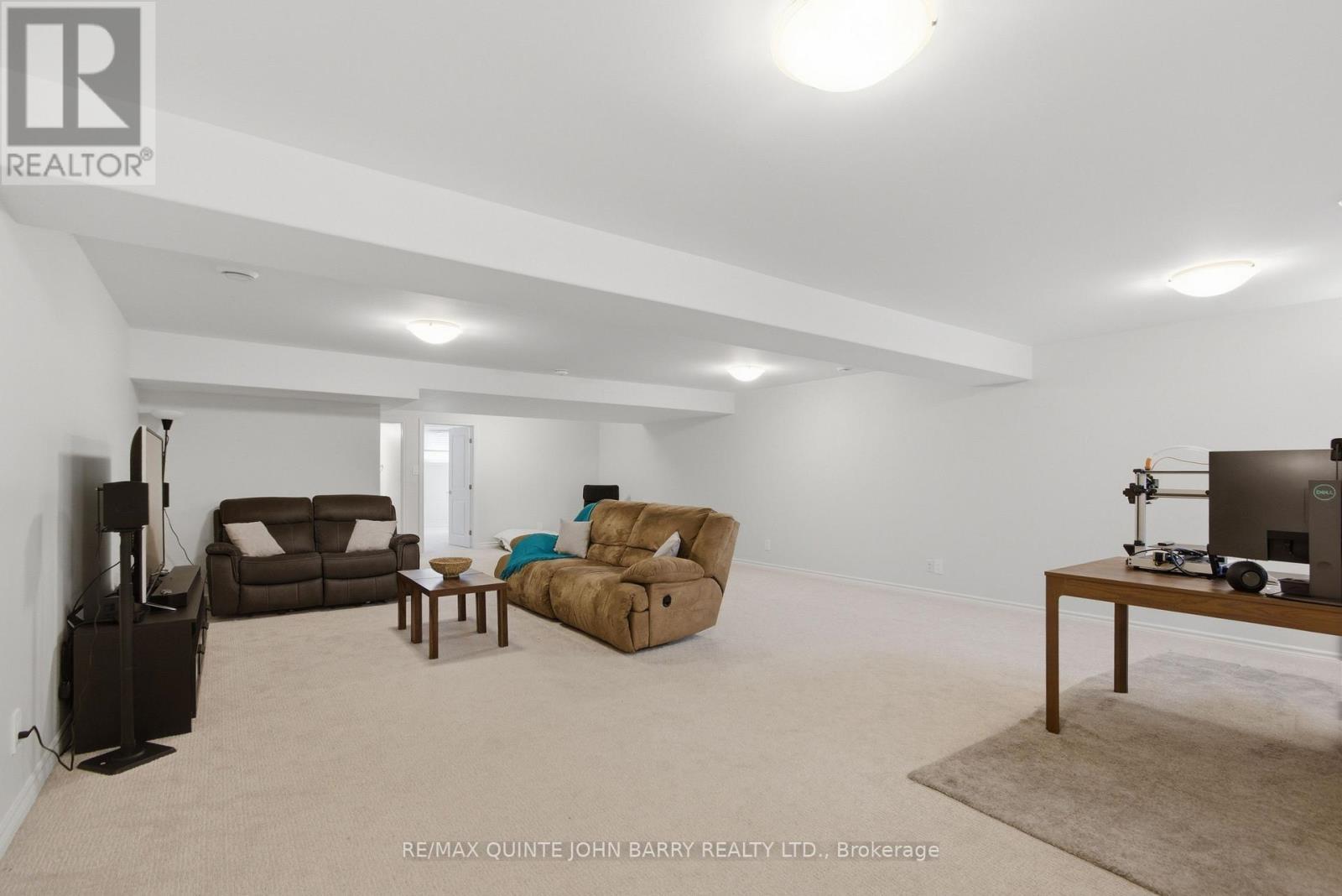 55 Athabaska Drive, Belleville (Thurlow Ward), ON - Indoor