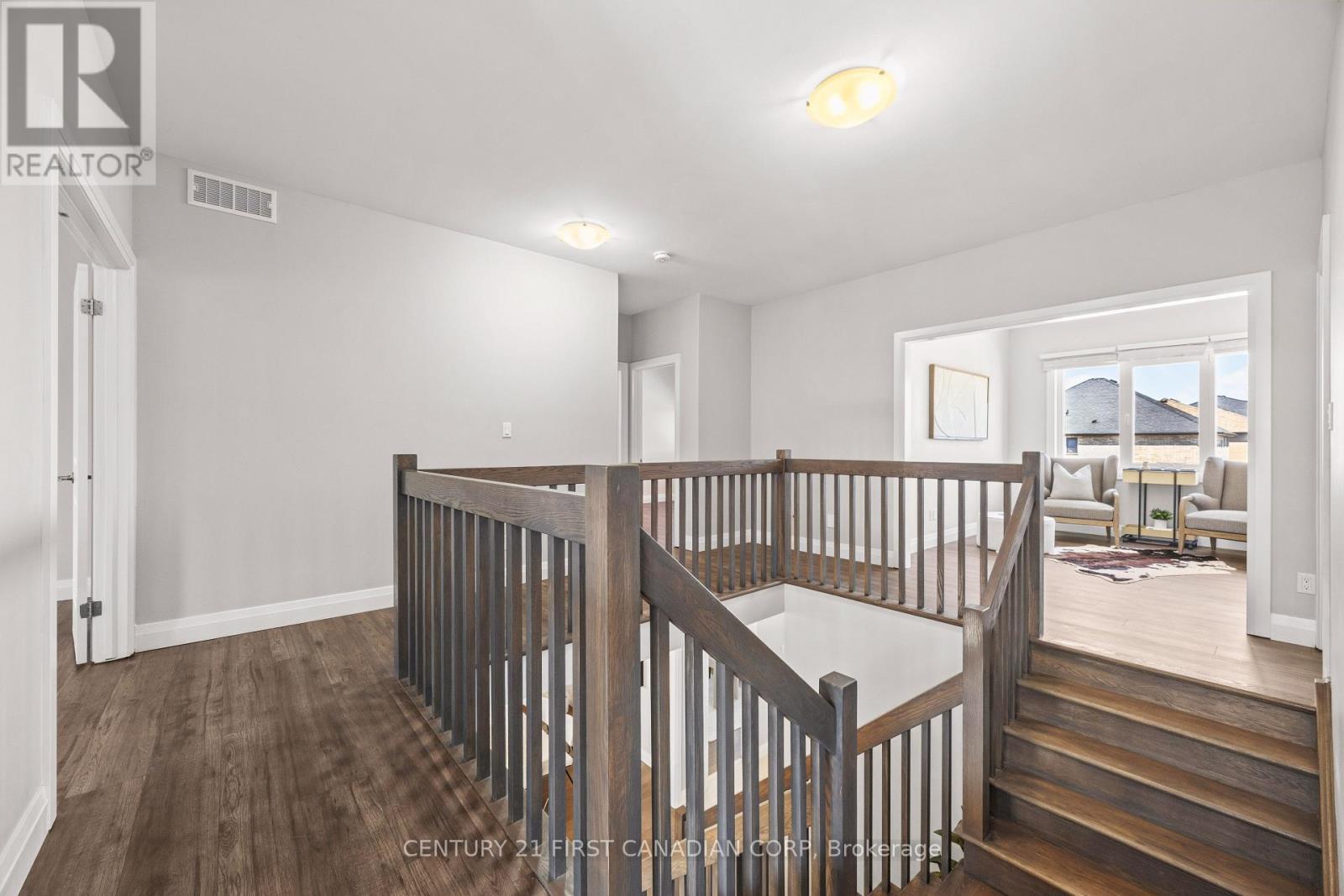 753 Superior Drive, London North (North B), ON - Indoor Photo Showing Other Room
