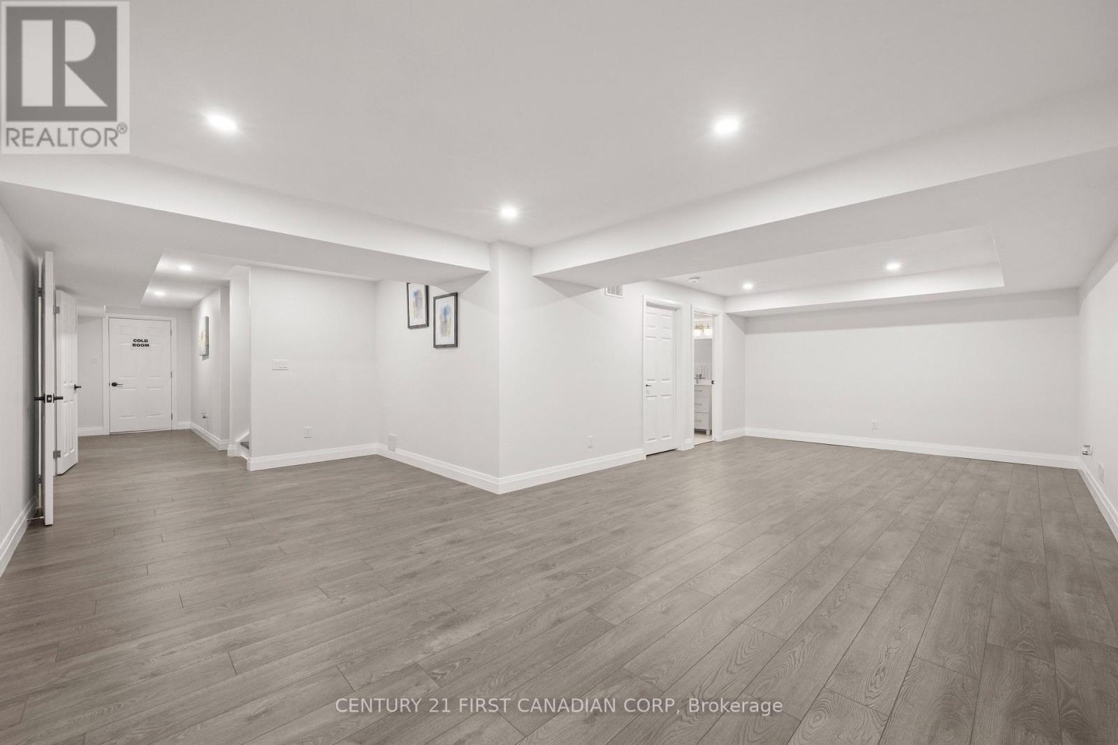 753 Superior Drive, London North (North B), ON - Indoor
