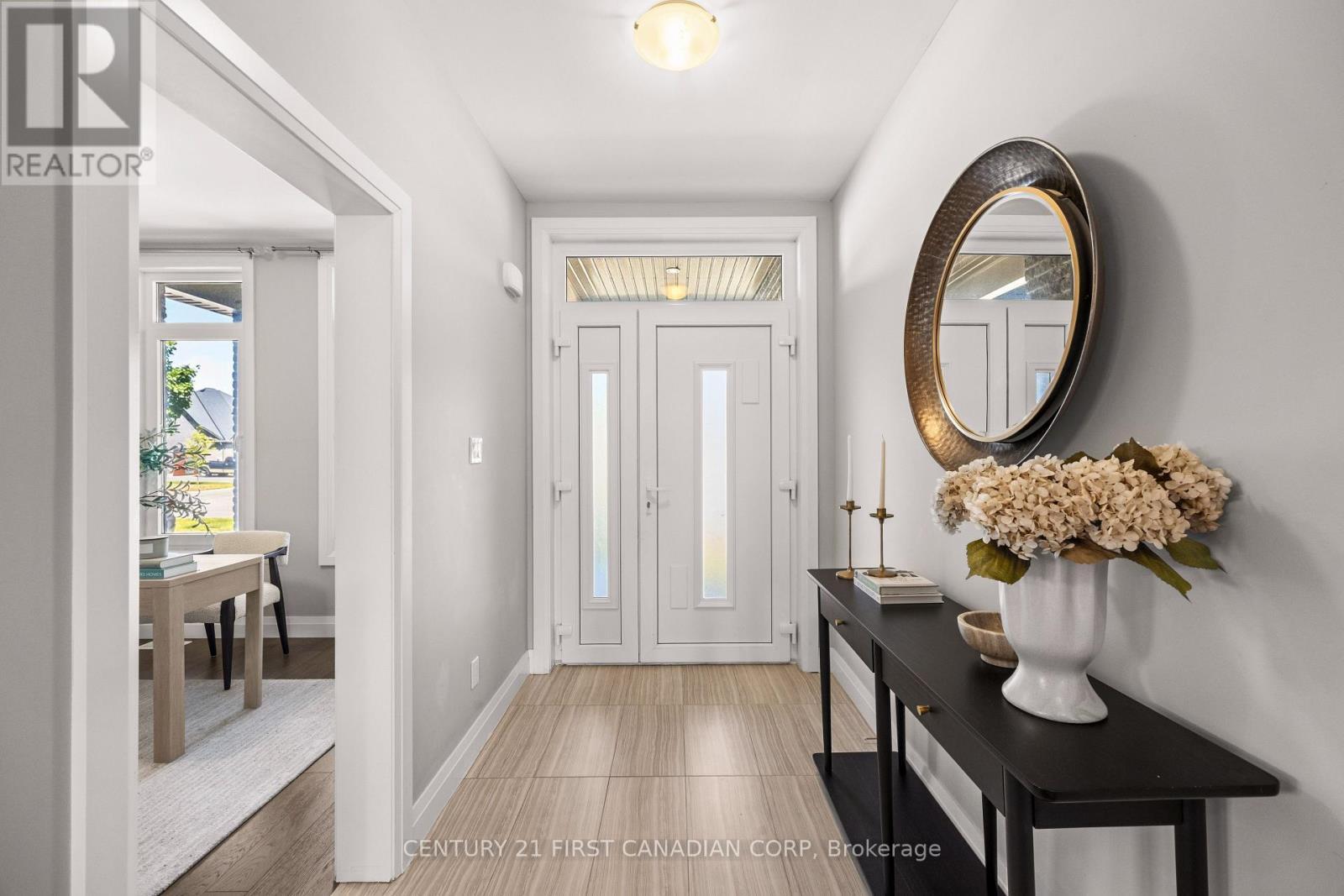 753 Superior Drive, London North (North B), ON - Indoor Photo Showing Other Room