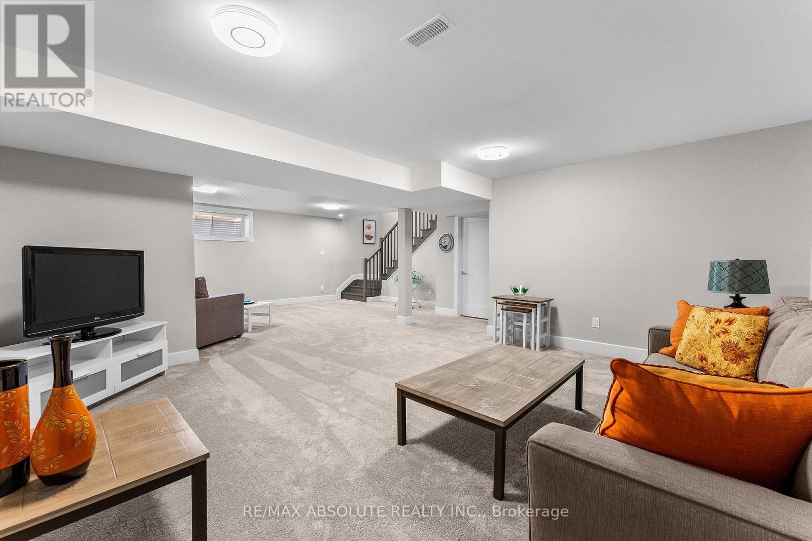 22 Ernie Godin Way, Arnprior, ON - Indoor