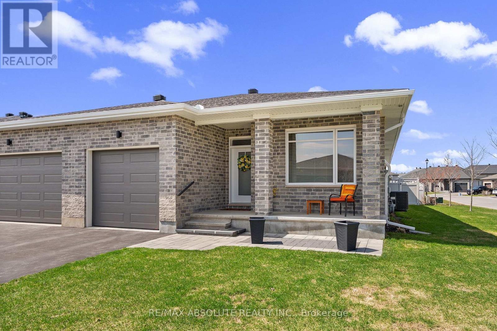 22 Ernie Godin Way, Arnprior, ON - Outdoor