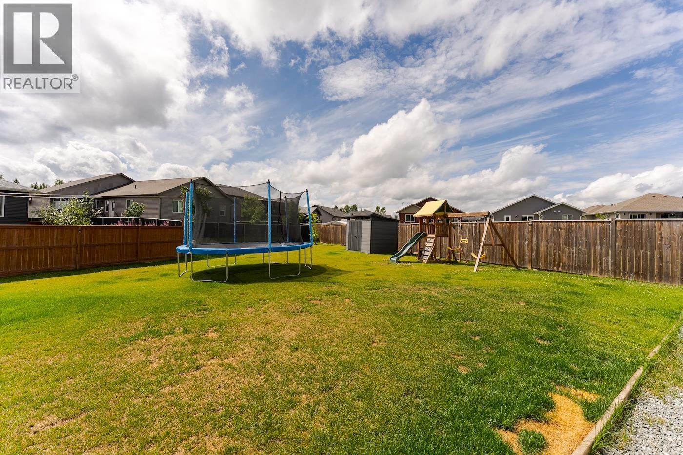 5245 Gable Place, Prince George, BC - Outdoor