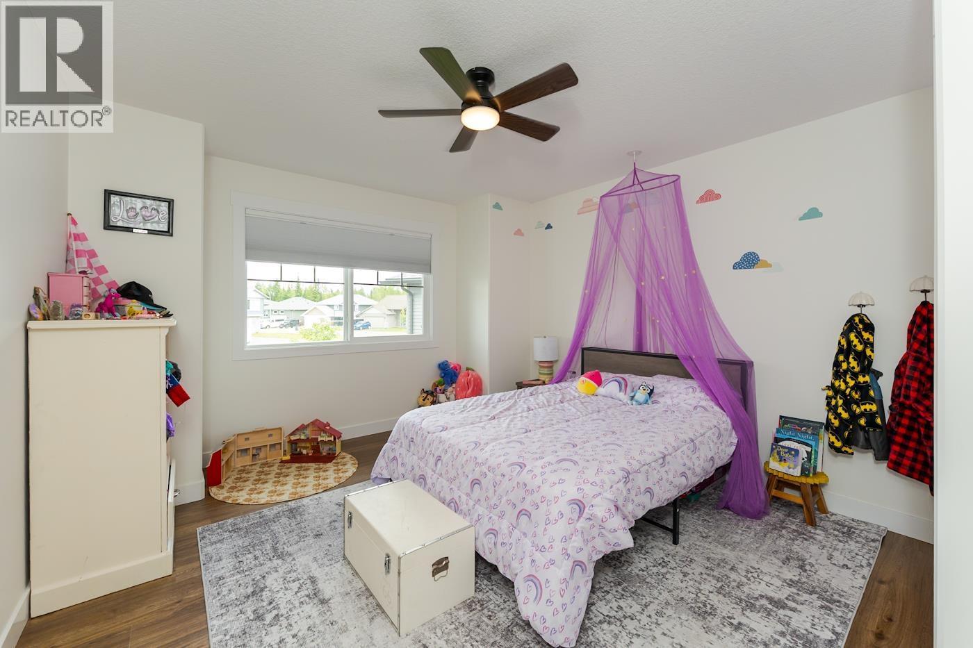 5245 Gable Place, Prince George, BC - Indoor Photo Showing Bedroom
