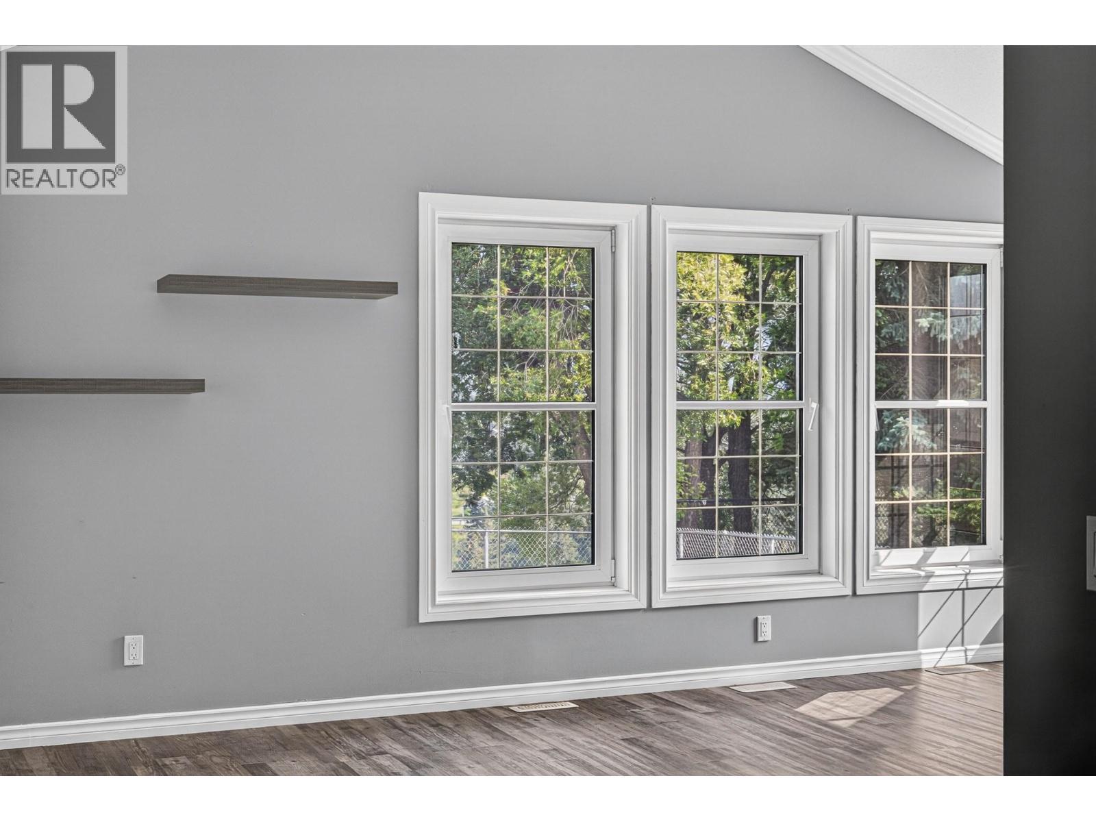 1255 Valley View Drive, Sparwood, BC - Indoor Photo Showing Other Room