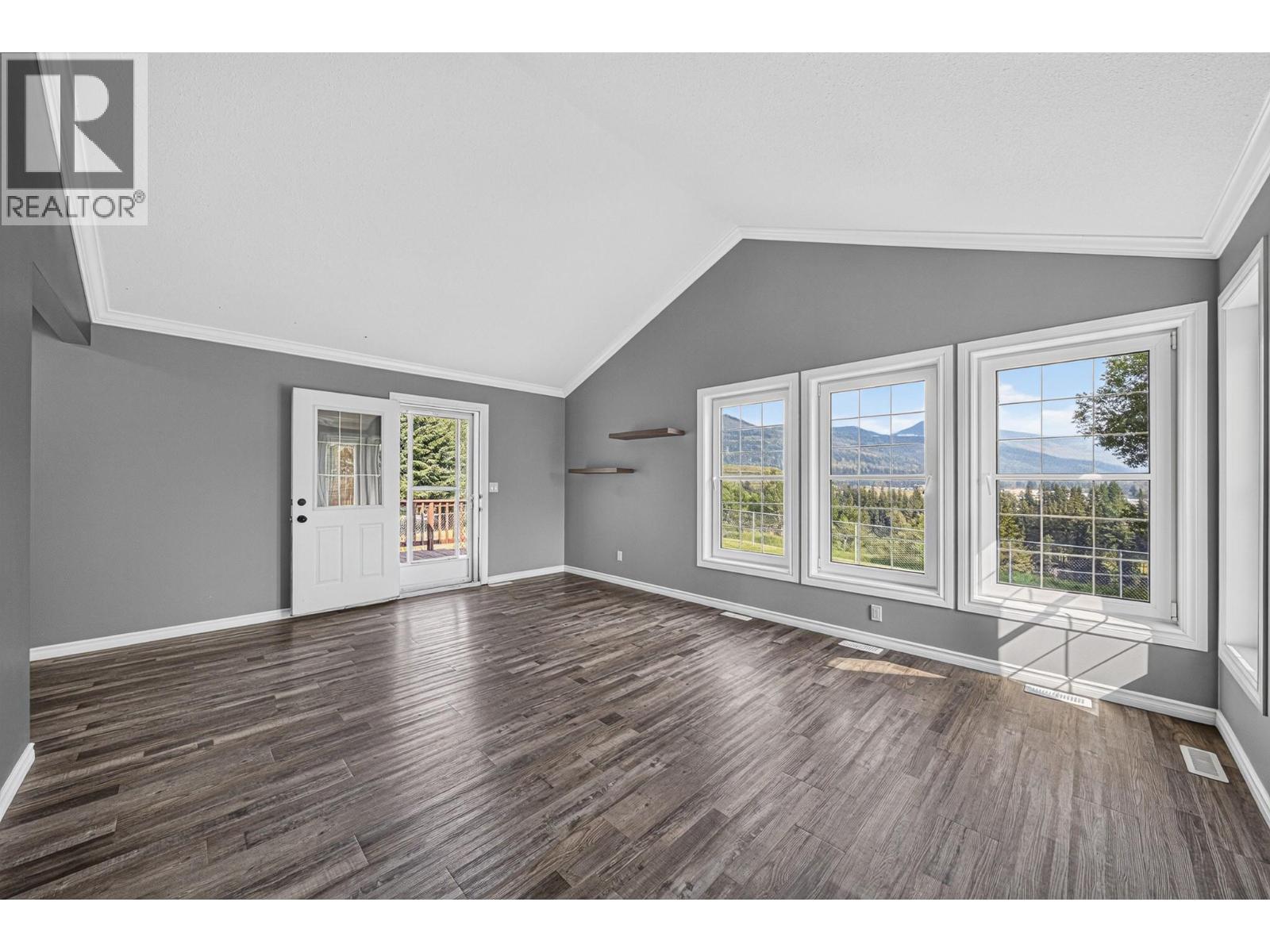 1255 Valley View Drive, Sparwood, BC - Indoor