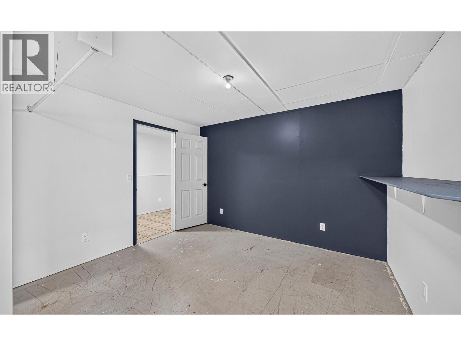 1255 Valley View Drive, Sparwood, BC - Indoor Photo Showing Other Room